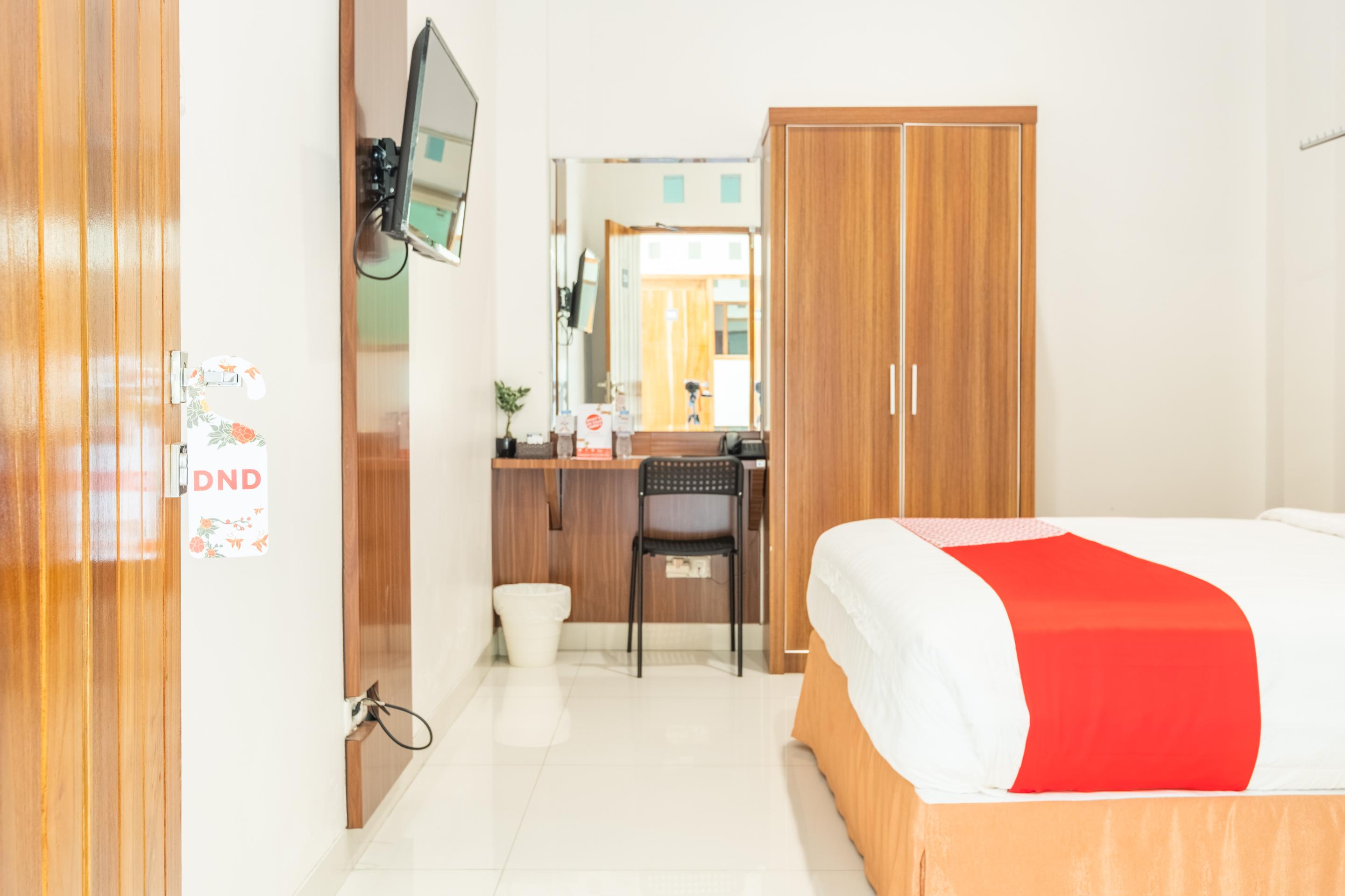 Urbanview Darmo Residence Bandung Exterior foto